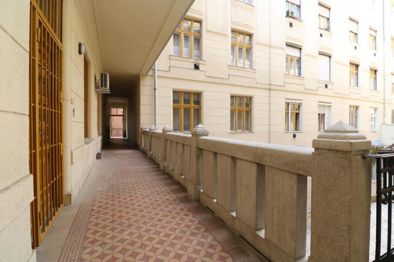 Broadway Downtown Deluxe Budapest Luaran gambar
