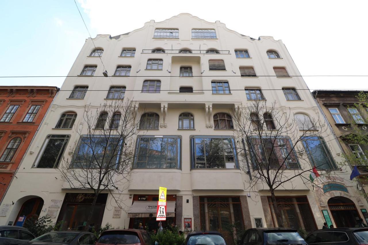 Broadway Downtown Deluxe Budapest Luaran gambar