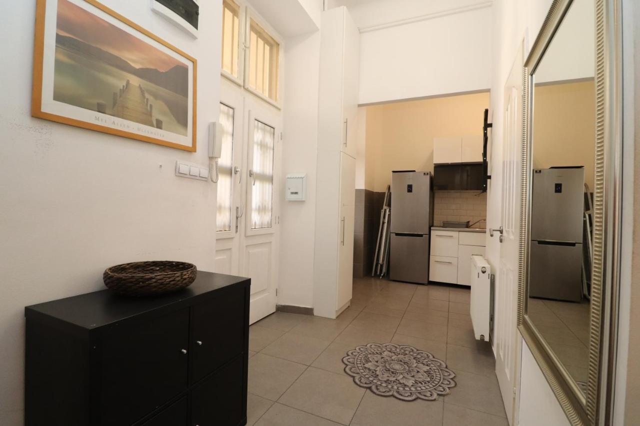 Broadway Downtown Deluxe Budapest Luaran gambar