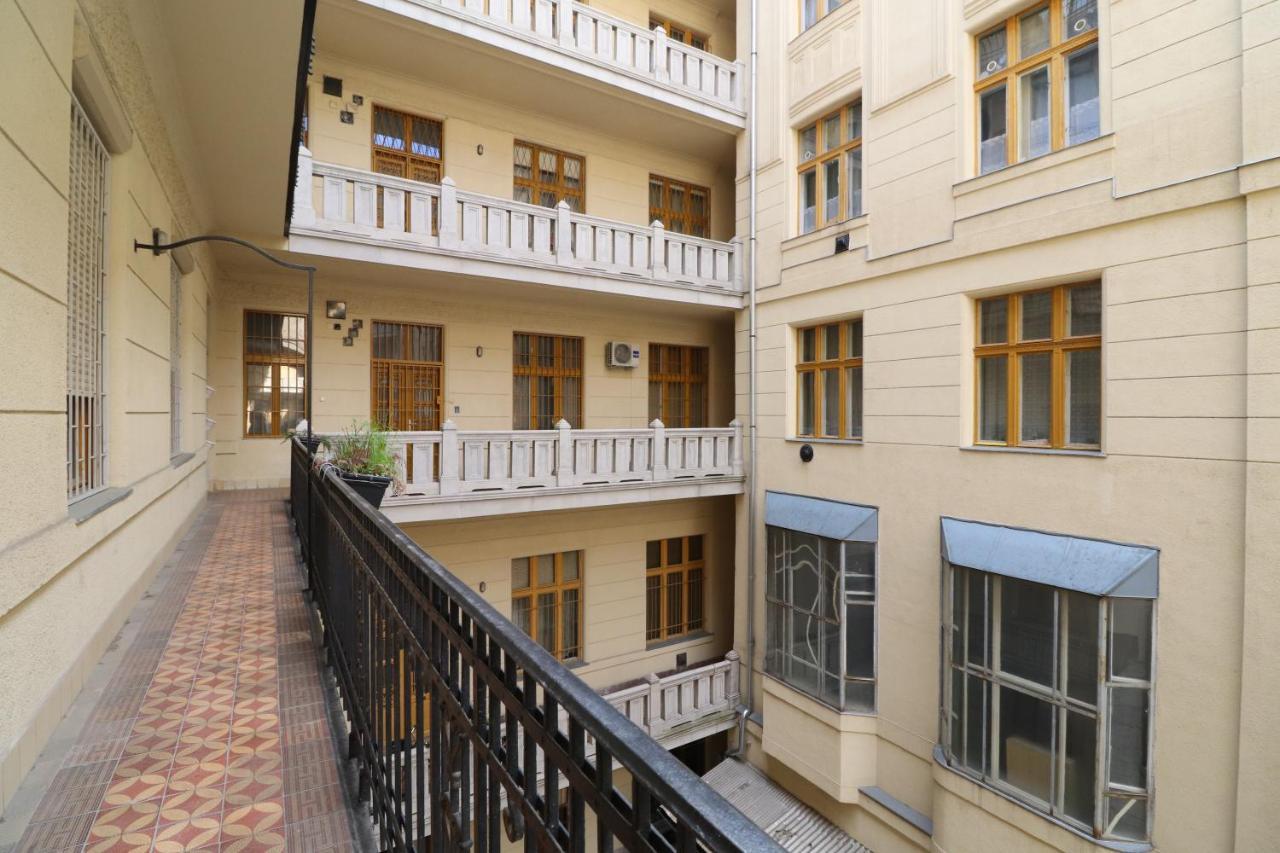 Broadway Downtown Deluxe Budapest Luaran gambar